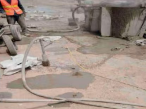 濂溪水泥混凝土路面板底注浆技术 路面脱空注浆整治方案